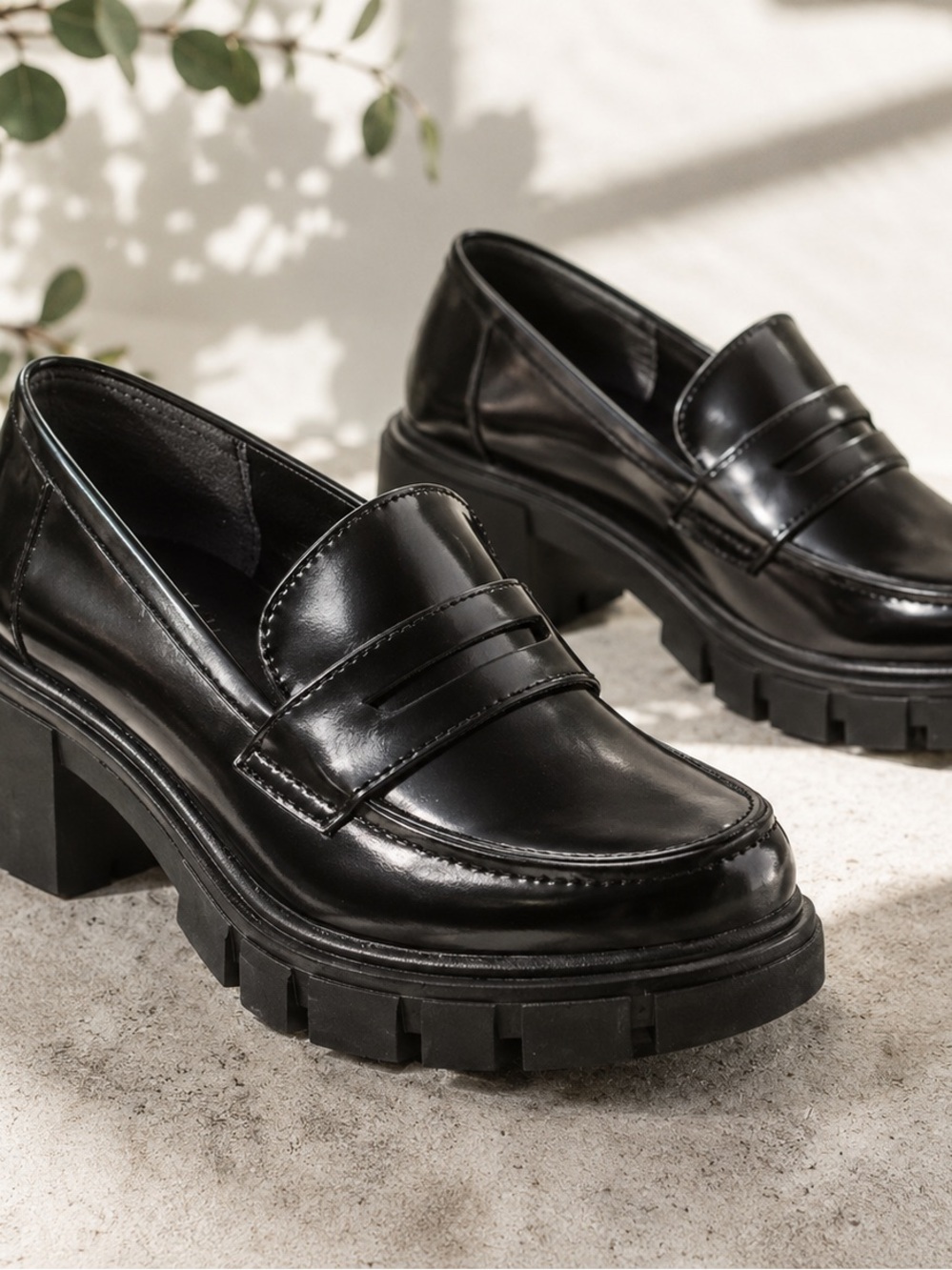 Crown Vintage Black Chunky Lug Penny Loafers